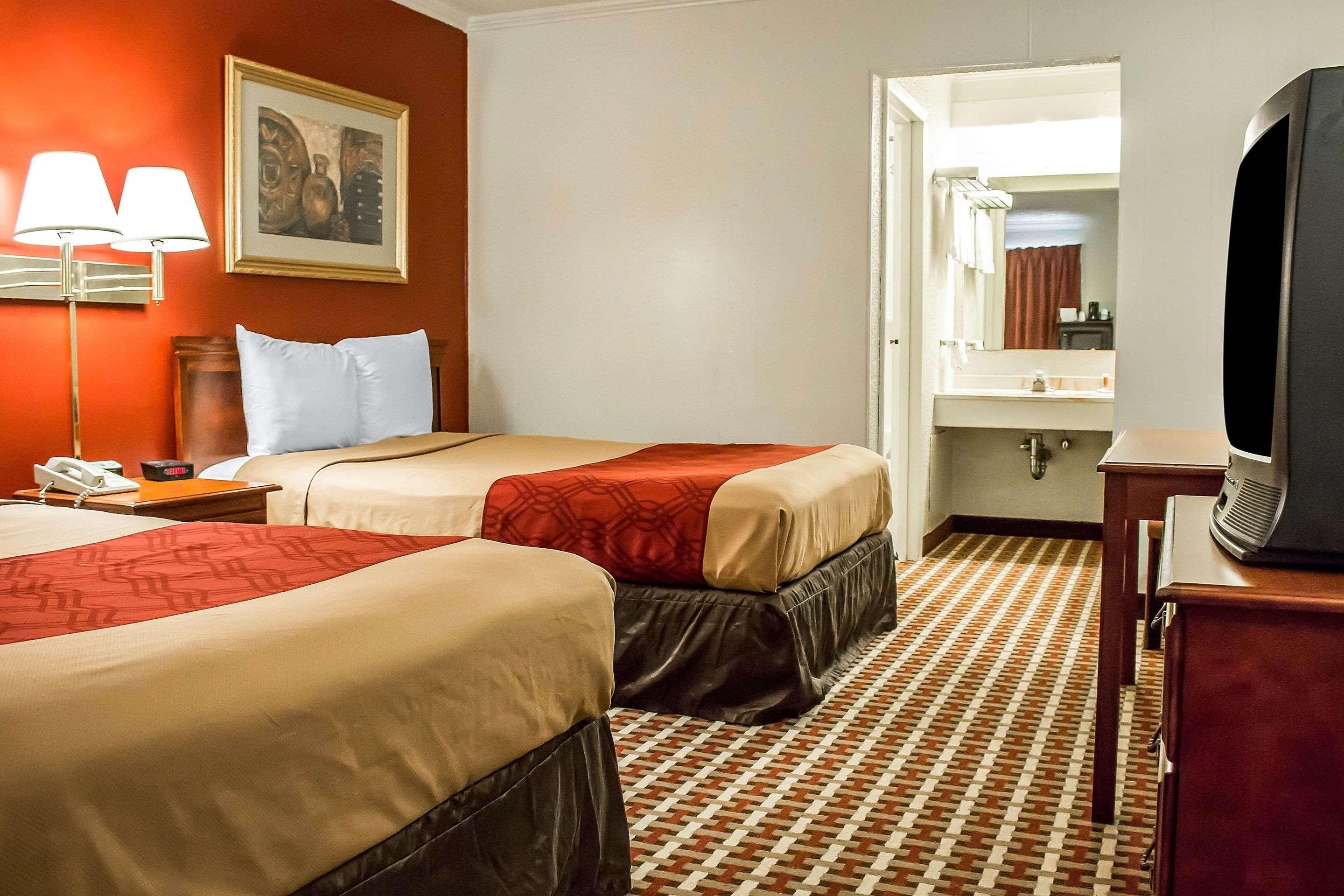 Econo Lodge Williamsport Buitenkant foto