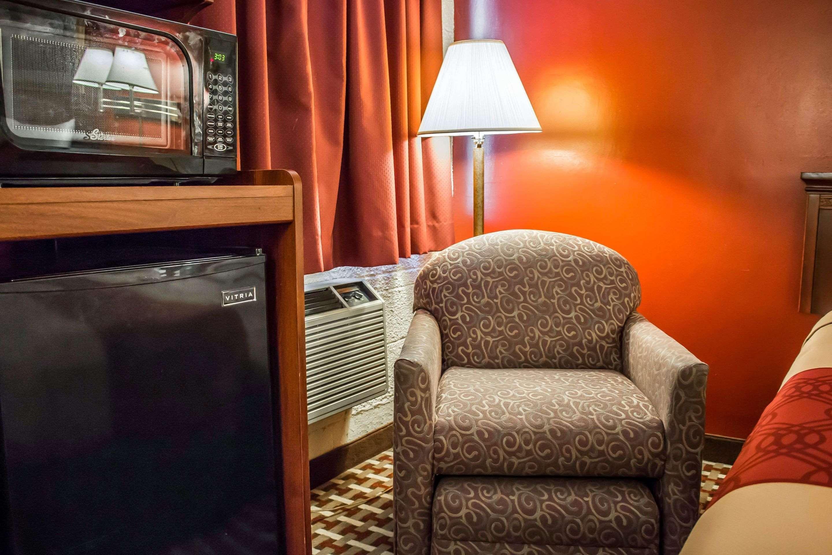 Econo Lodge Williamsport Buitenkant foto