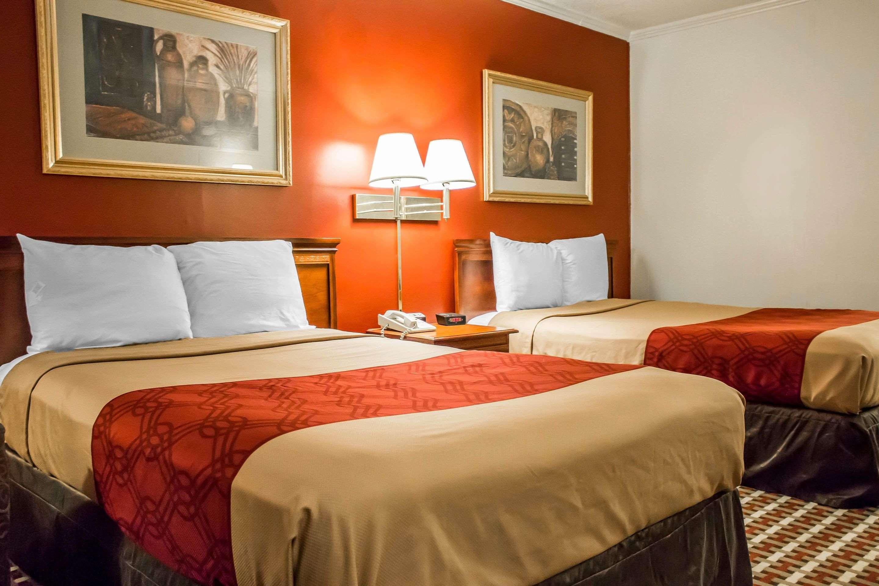 Econo Lodge Williamsport Buitenkant foto