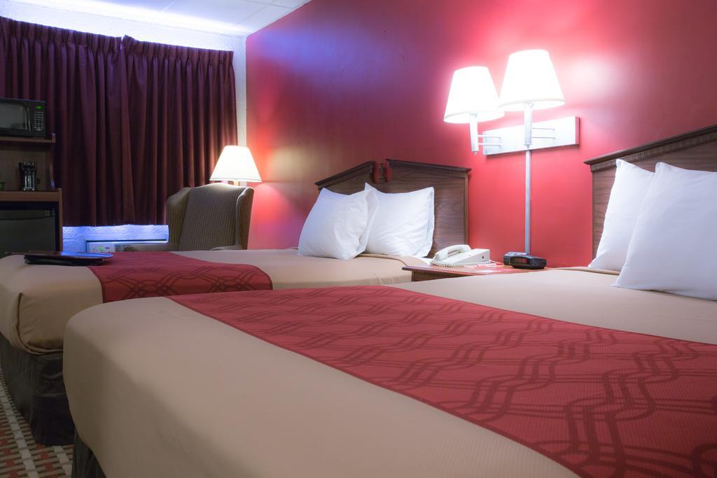 Econo Lodge Williamsport Buitenkant foto