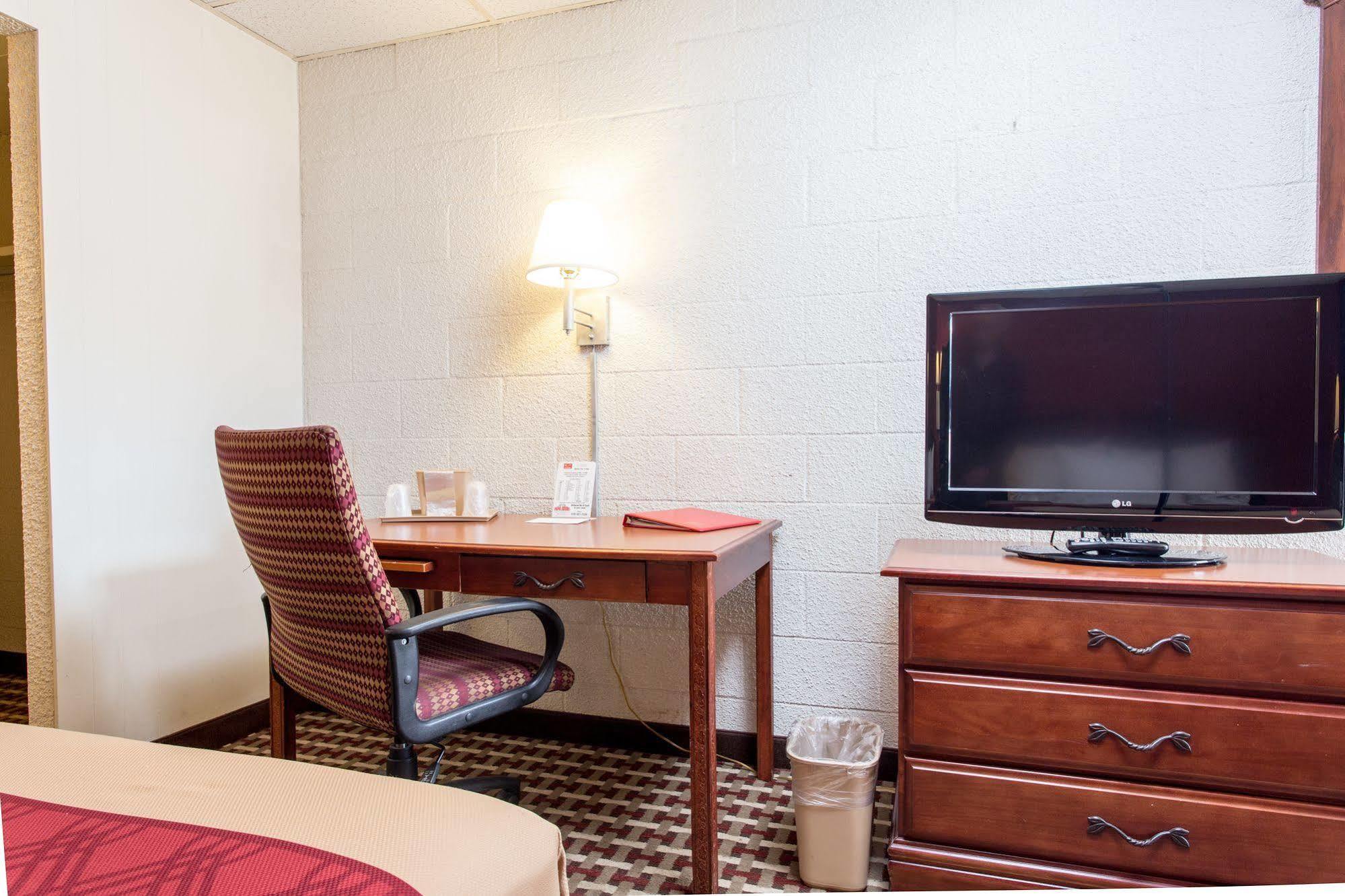 Econo Lodge Williamsport Buitenkant foto